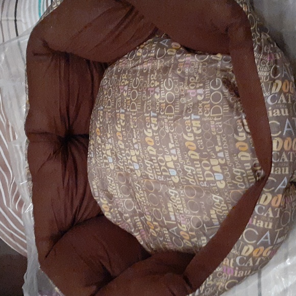 Doggie or cat bed - Picture 2 of 5